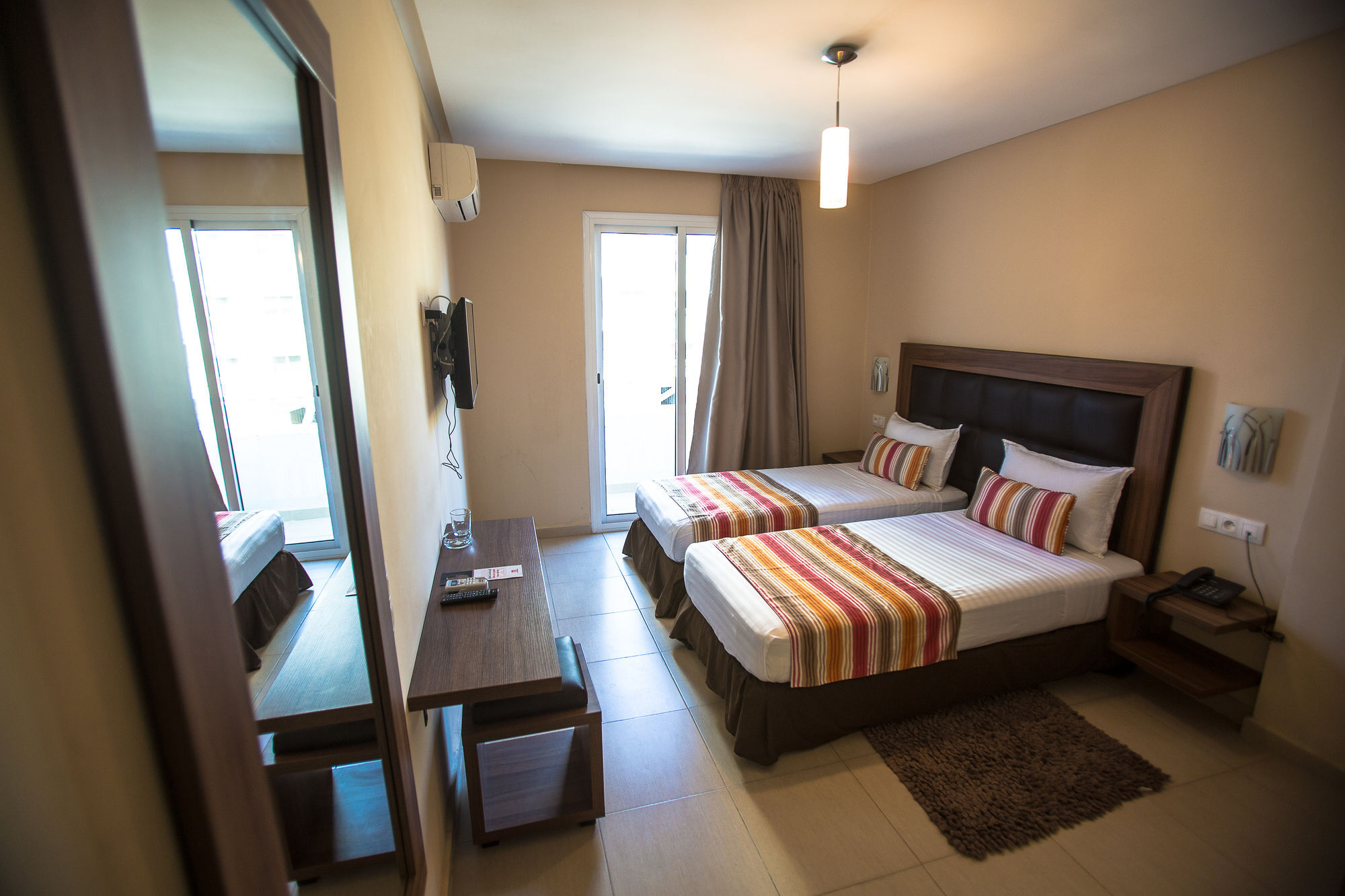 Hotel Etoile Du Nord Tanger Exteriör bild